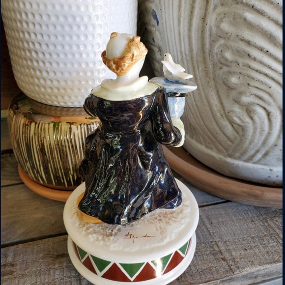 Vintage Schmid Company Ceramic Clown Music Box - Picture 4 of 6